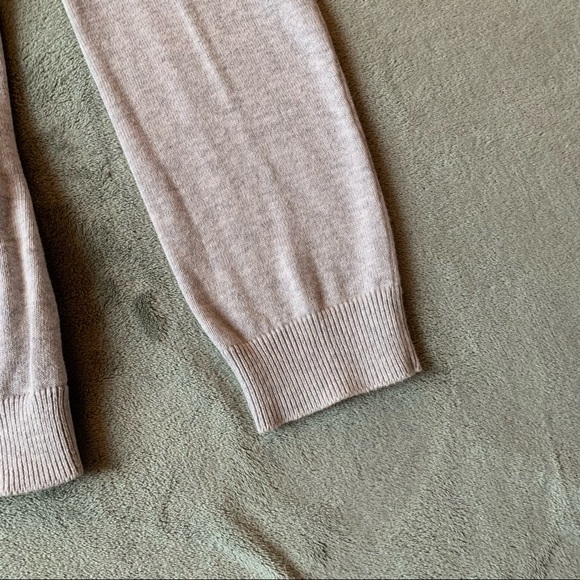 H&M Classic Round Neck Cardigan - Picture 5 of 6